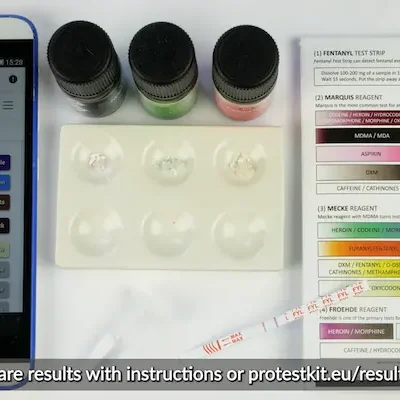 Opioids test kit color change