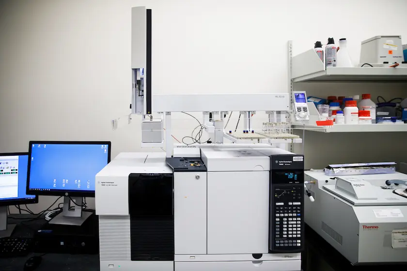 Spektrometr i chromatograf do GC/MS